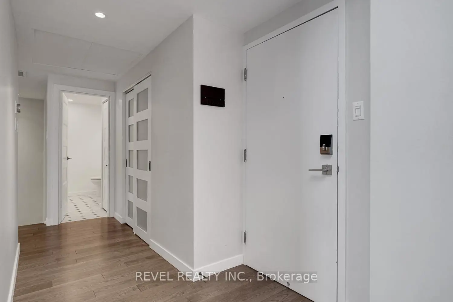 Additional image 2 of 556 Laurier Avenue 2101