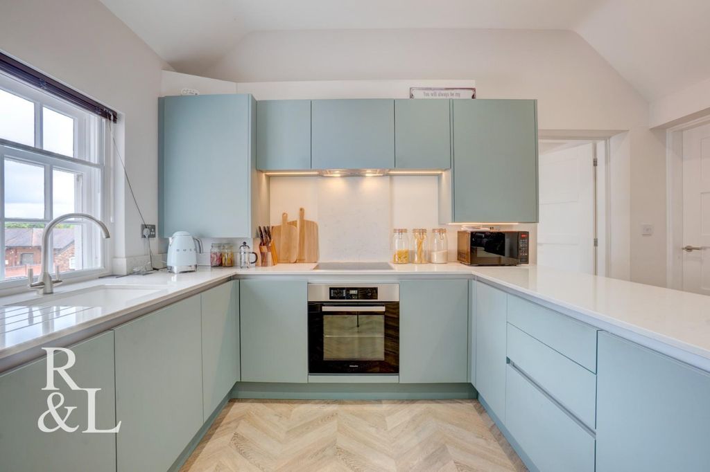 Additional image 11 of 2 bed flat for saleKilwardby Street, Ashby-De-La-Zouch LE65