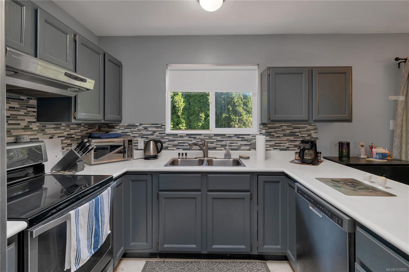 113 Reef Crescent, Campbell River, BC, V9W 7H9 photo 2