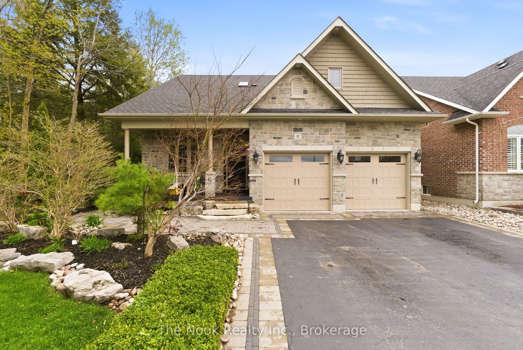 92 Holyrod Drive, Clarington, ON, L1E 0G8