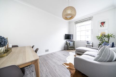 Gloucester Terrace, London W2