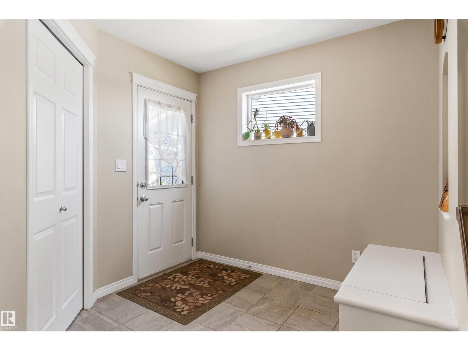 Additional image 2 of 12827 207 Street NW, Edmonton, AB, T5S0K2