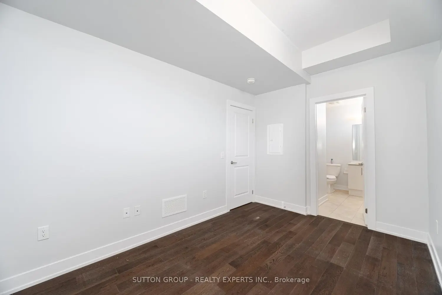 Additional image 16 of 9560 Islington Avenue L109