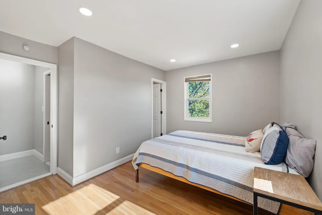 Additional image 17 of 4717 7th Street NE, Washington, DC 20017