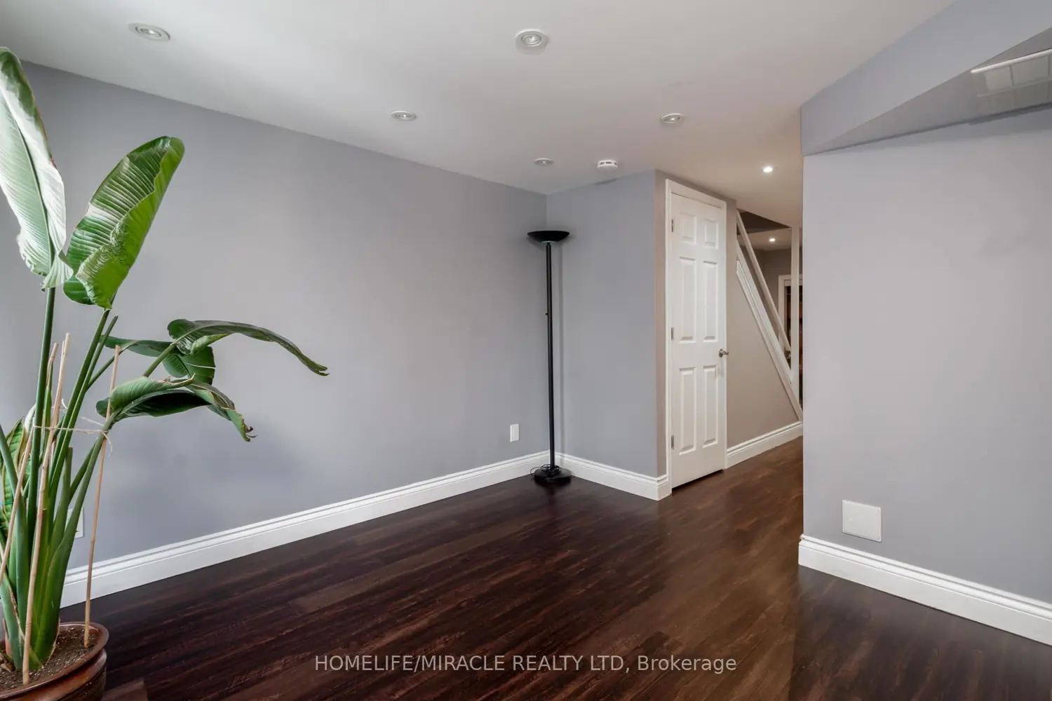 Additional image 16 of 70 Moregate Crescent 51