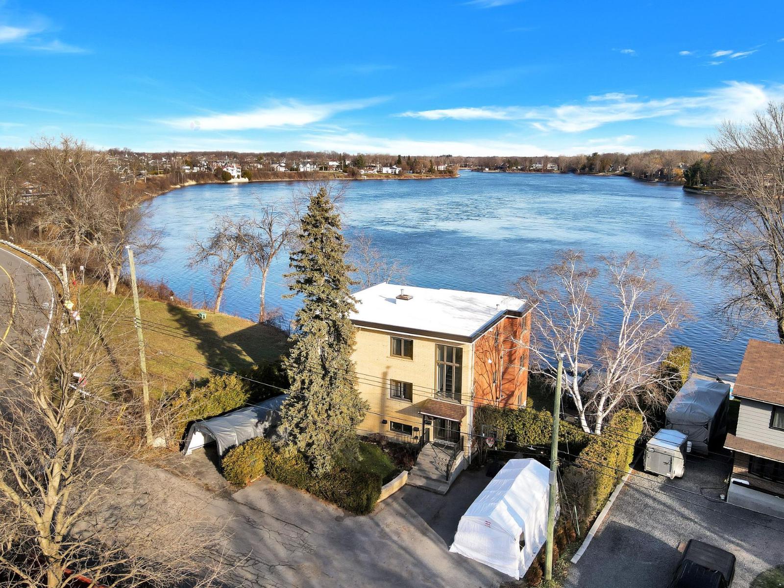4 Av. du Ruisseau