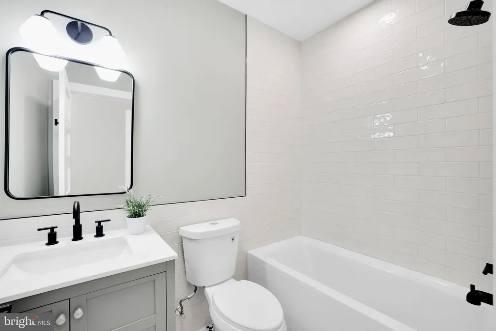 Additional image 23 of 4019 9th Street NE Unit 2, Washington, DC 20017