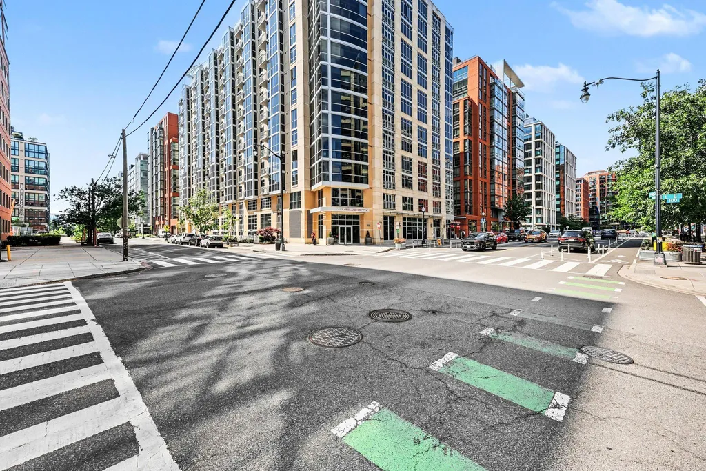 Additional image 33 of 1025 1st Street SE Unit 906, Washington, DC 20003
