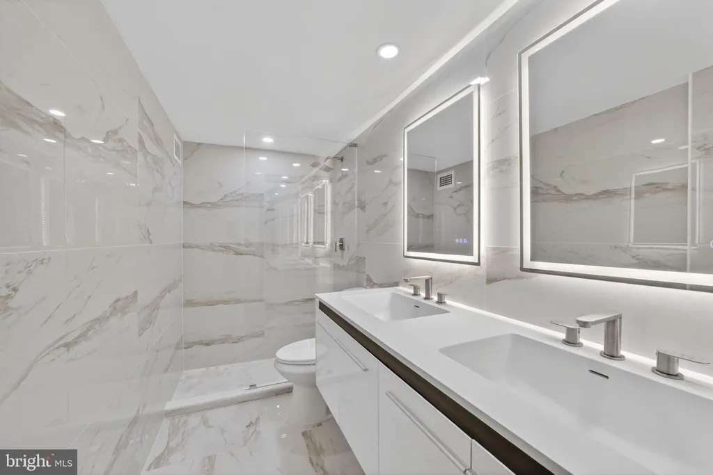 Additional image 11 of 4201 Cathedral Avenue NW Unit 1121E, Washington, DC 20016