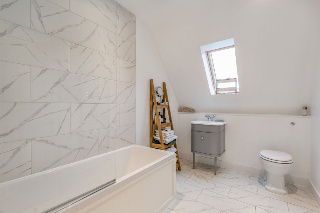 Additional image 18 of 4 bed semi-detached house for saleBower Farm, Bower Road, Mersham, Kent TN25