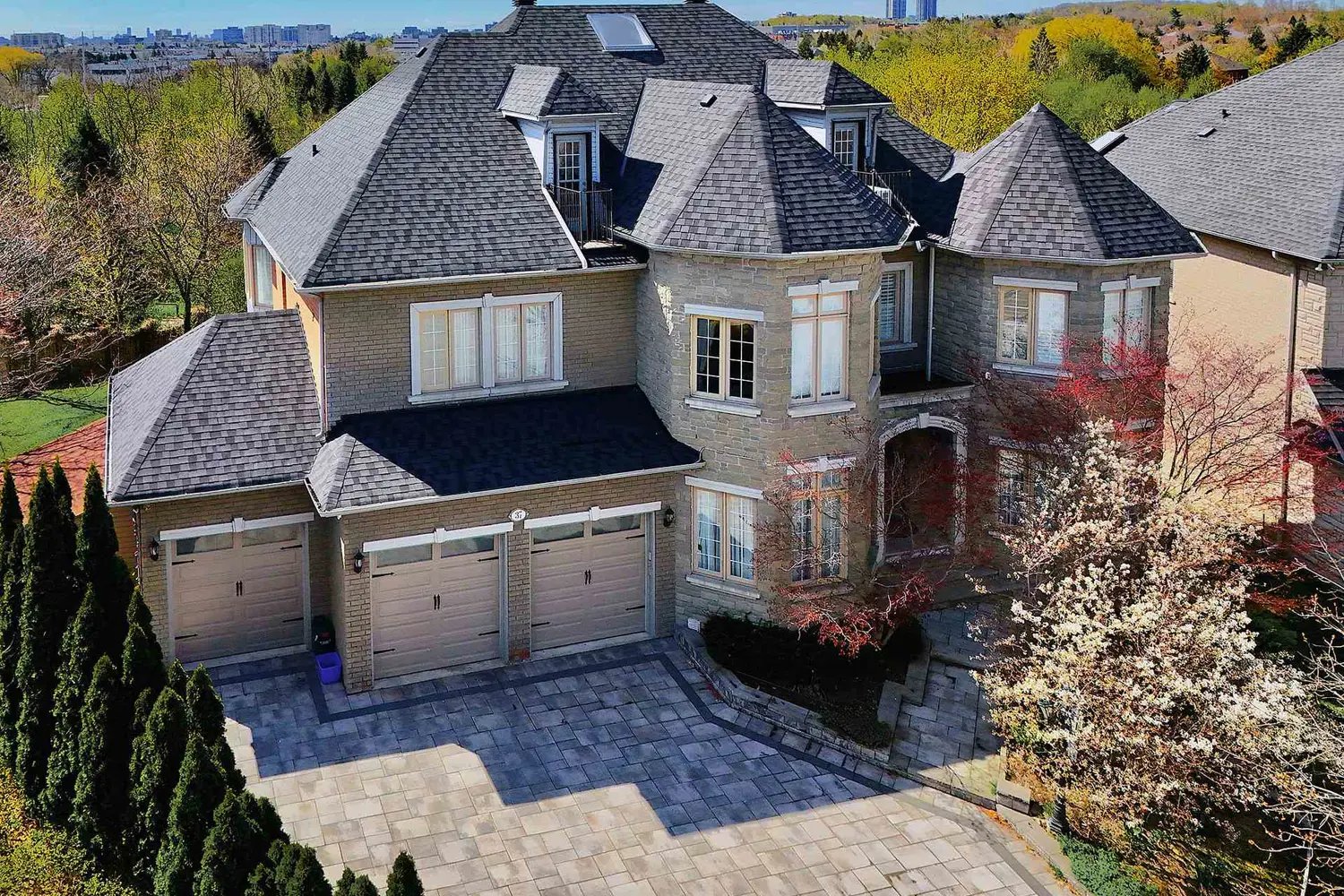 37 Frybrook Crescent
