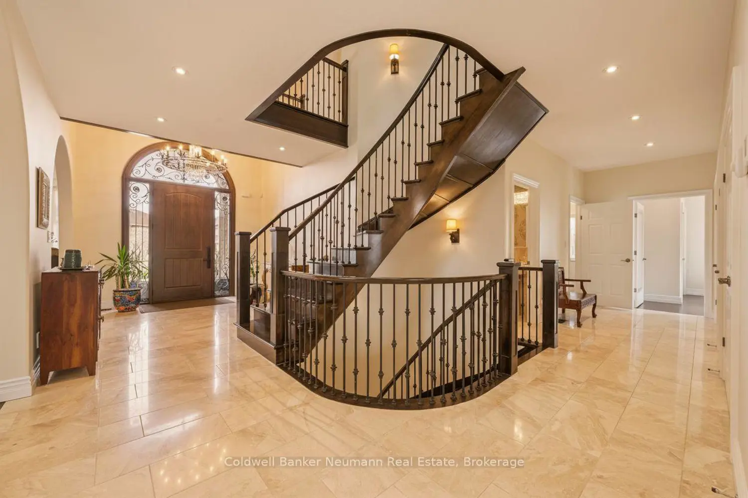 51 Cox Court photo 3
