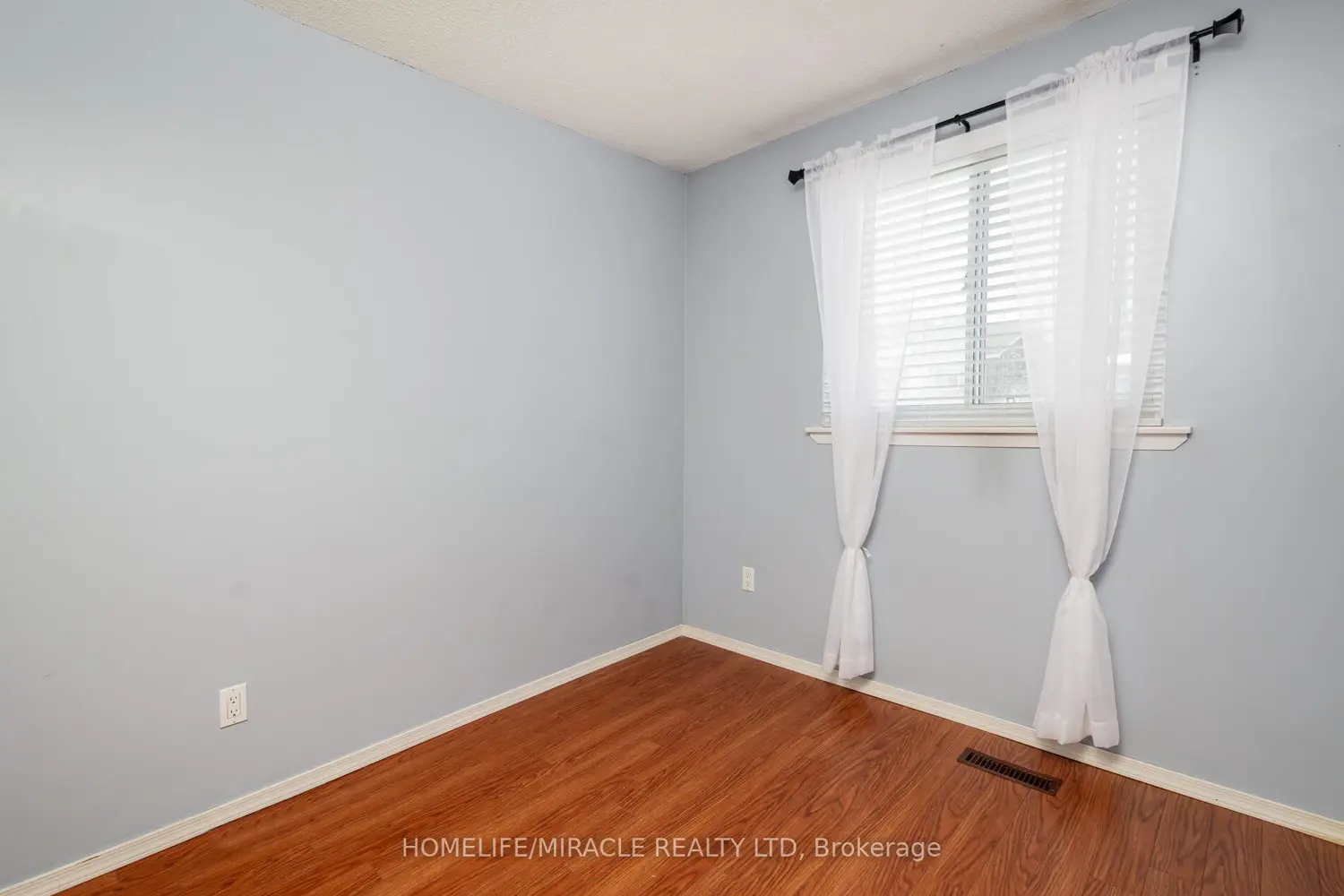 Additional image 13 of 70 Moregate Crescent 51