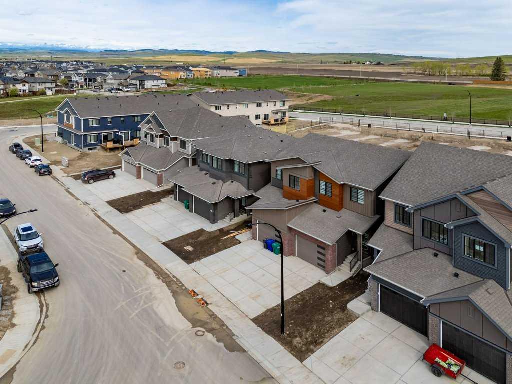 Additional image 3 of 55 Heritage Manor, Cochrane, AB, T4C 3K7