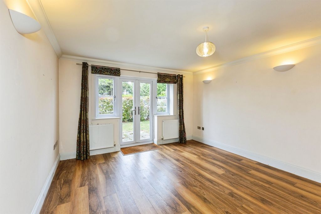 Additional image 11 of 2 bed flat for saleWallingford Road, Goring, Reading RG8