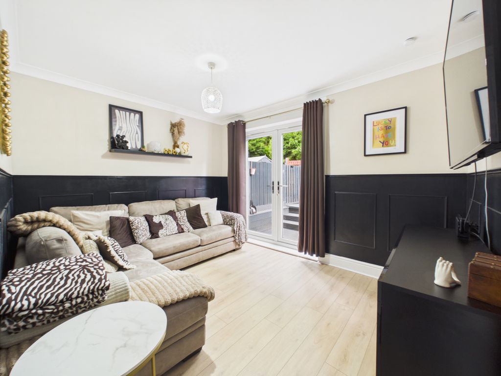 Additional image 2 of 3 bed flat for saleAlbion Street, Coatbridge ML5