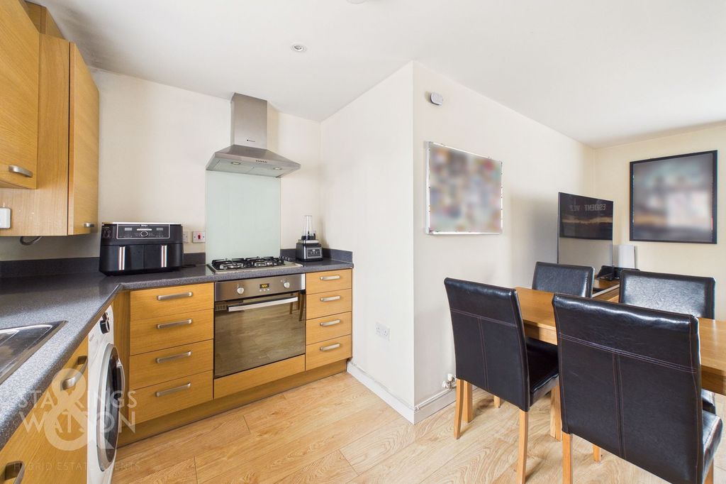 Additional image 9 of 2 bed flat for saleFairway, Queens Hills, Norwich NR8