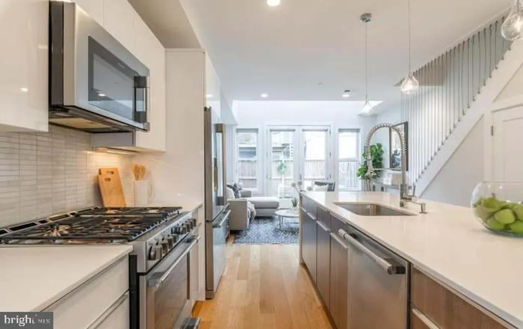 Additional image 4 of 628 I Street NE Unit 3, Washington, DC 20002