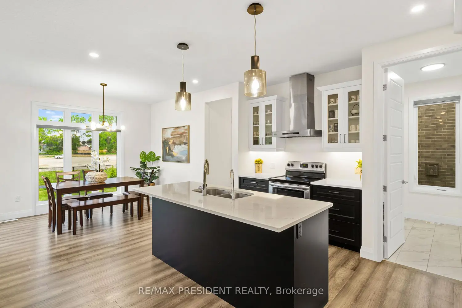 Additional image 9 of 191 Foxborough Place