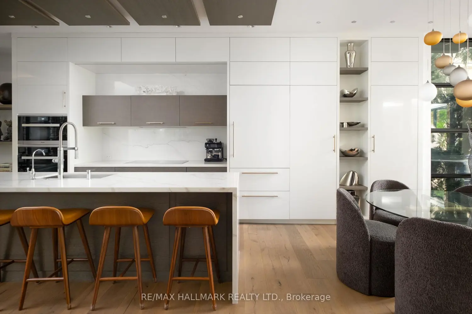 23 Lowther Avenue photo 2