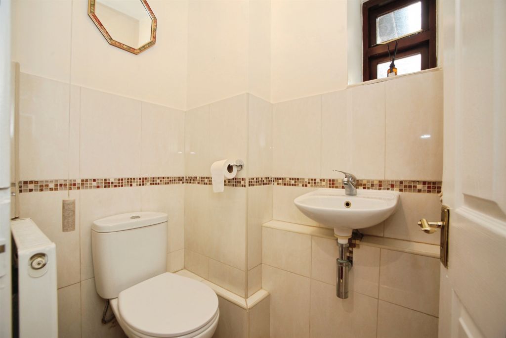 Additional image 14 of 4 bed barn conversion for saleHenstaff Court, Pontyclun CF72
