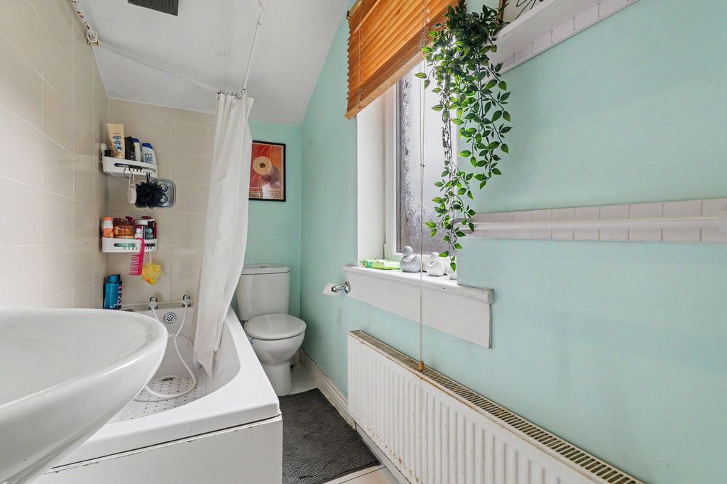 Additional image 9 of 2 bed flat for saleEglinton Street, Coatbridge ML5