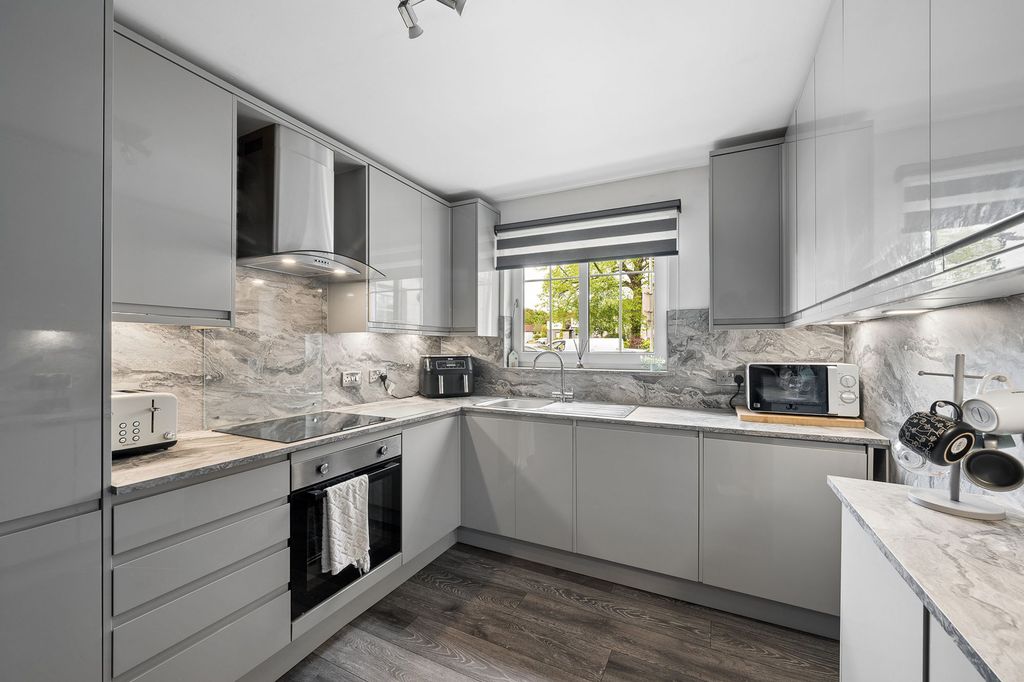 Additional image 6 of 2 bed flat for saleQuarrywood Court, Livingston EH54