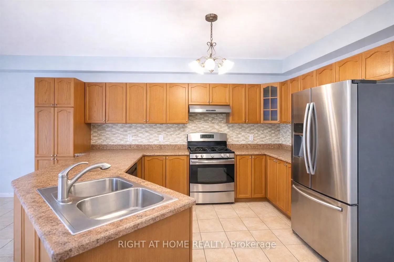Additional image 6 of 4721 Colombo Crescent