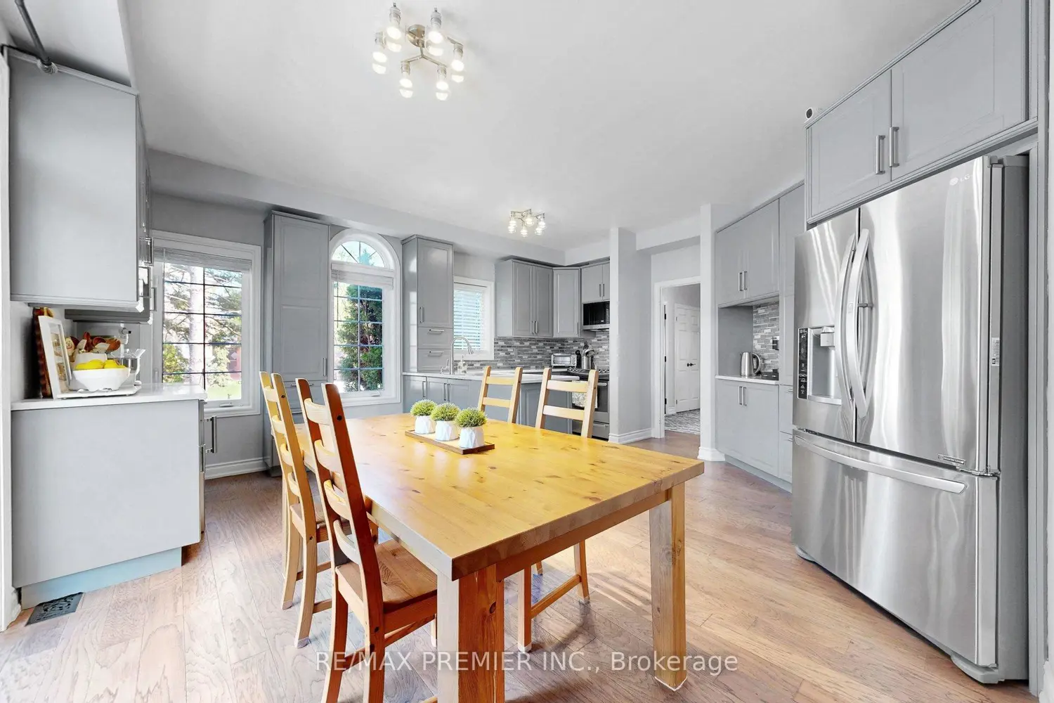 Additional image 4 of 124 Kingsview Drive