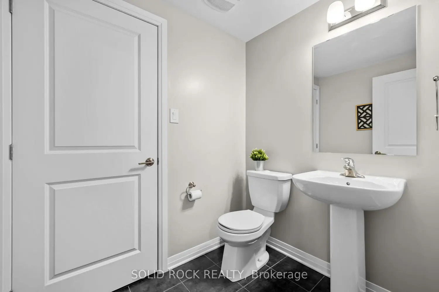 442 Via Verona Avenue B photo 4