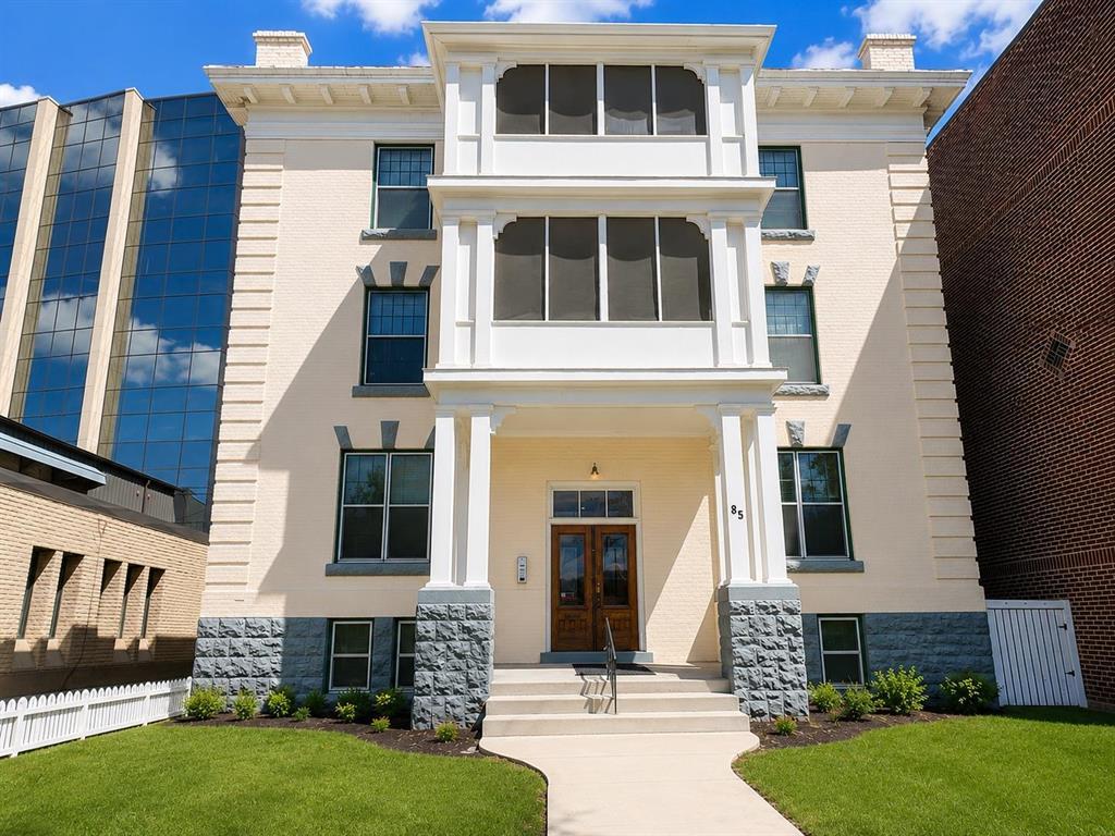 2 85 Kennedy Street