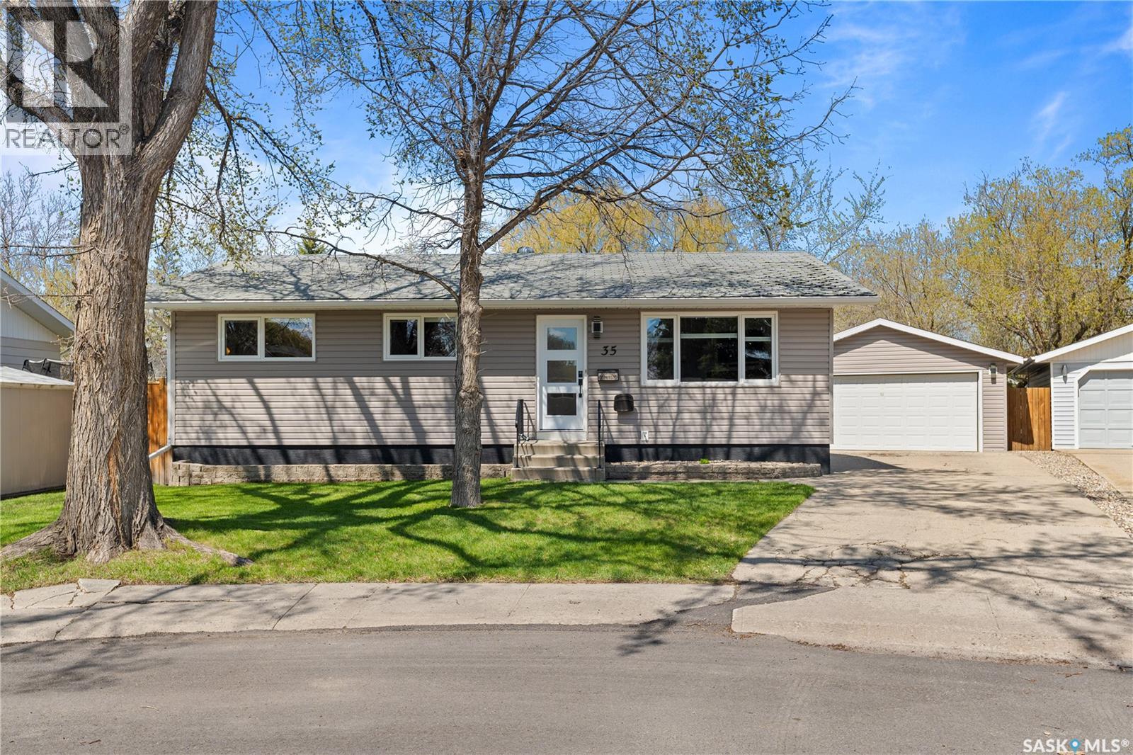 35 Symons PLACE