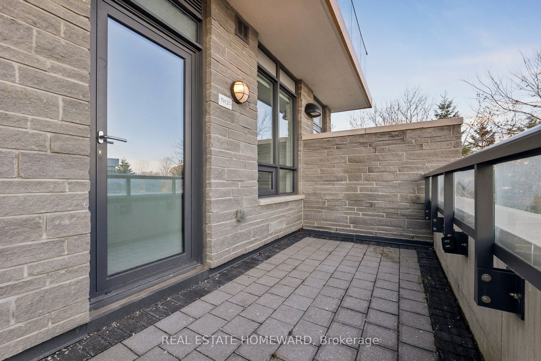 Additional image 3 of 21-1245 Bayly Street, Pickering, ON, L1W 0B5