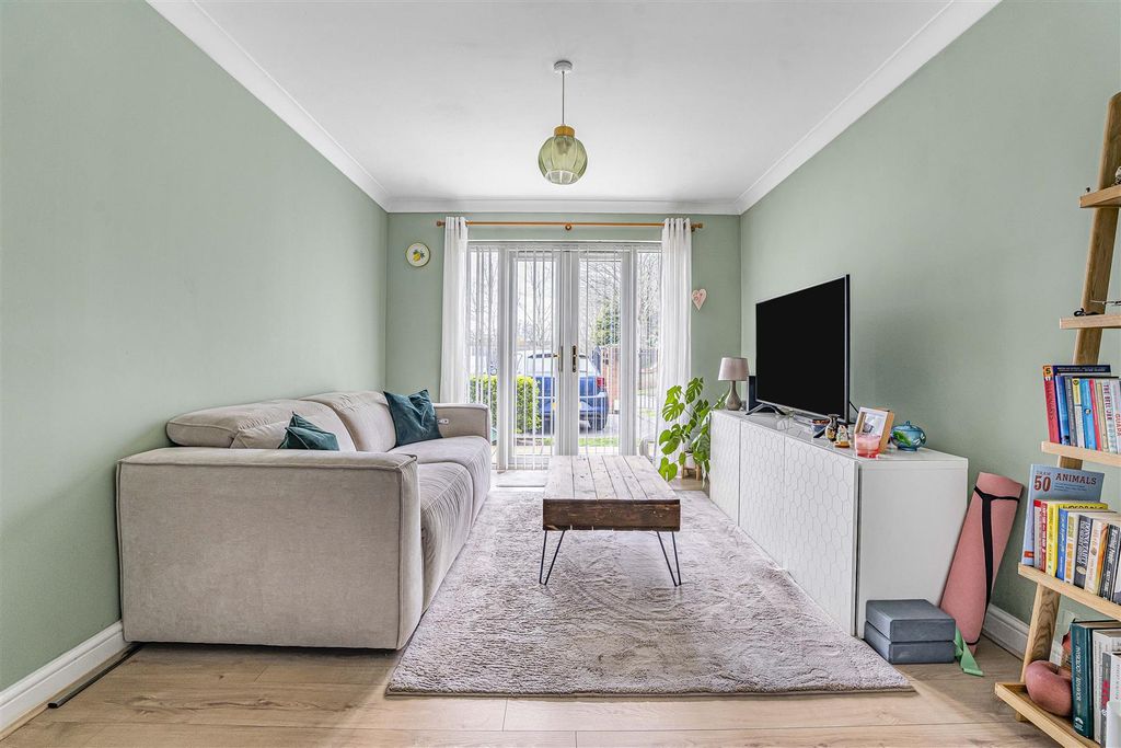 Additional image 2 of 1 bed flat for saleShaftesbury Court, Ludlow Road, Maidenhead SL6