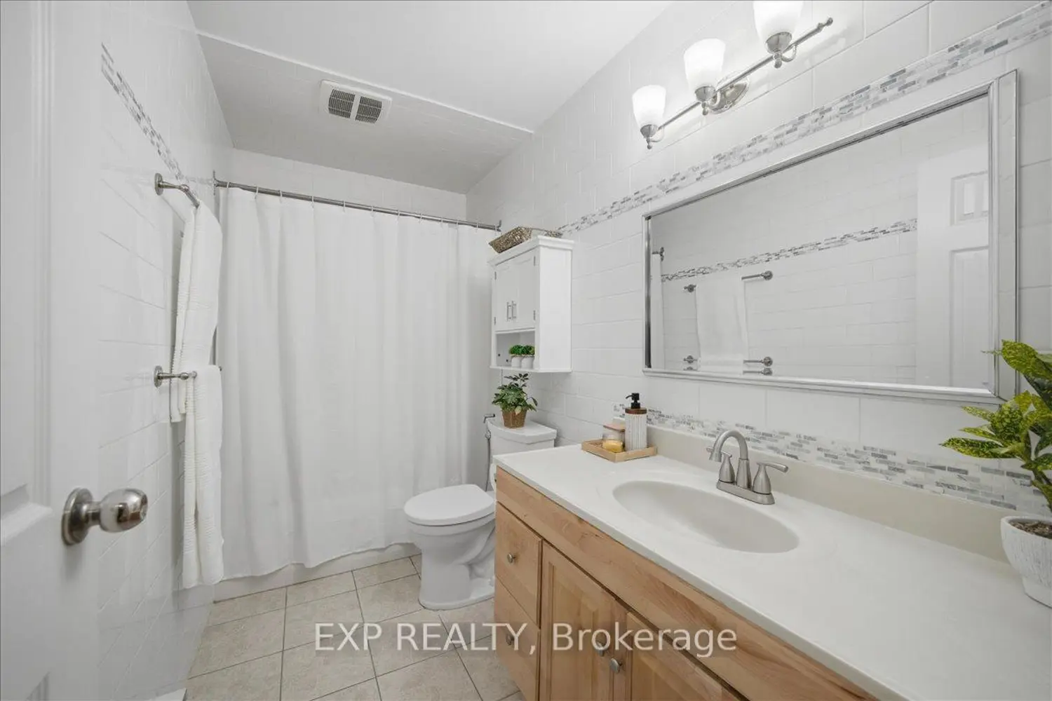 Additional image 15 of 1055 Dundas Street 167