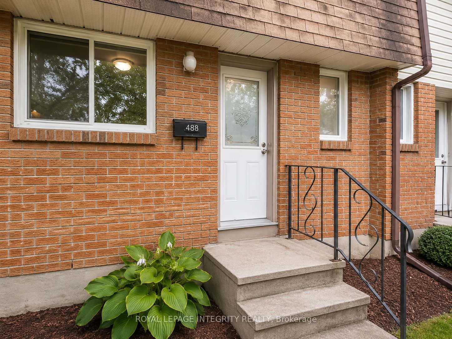 Additional image 2 of B-46 Forester Crescent, Ottawa, ON, K2H 8Y4
