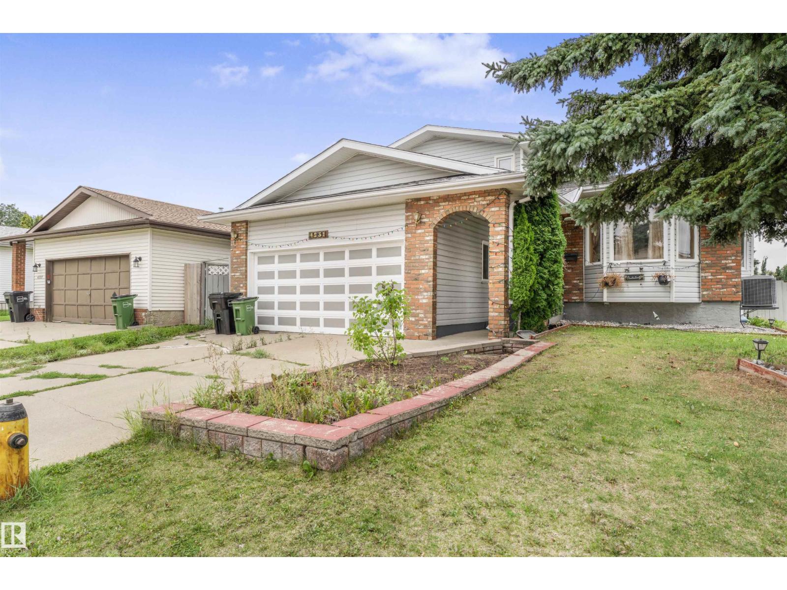 Additional image 2 of 4231 32 Avenue NW, Edmonton, AB, T6L3W5