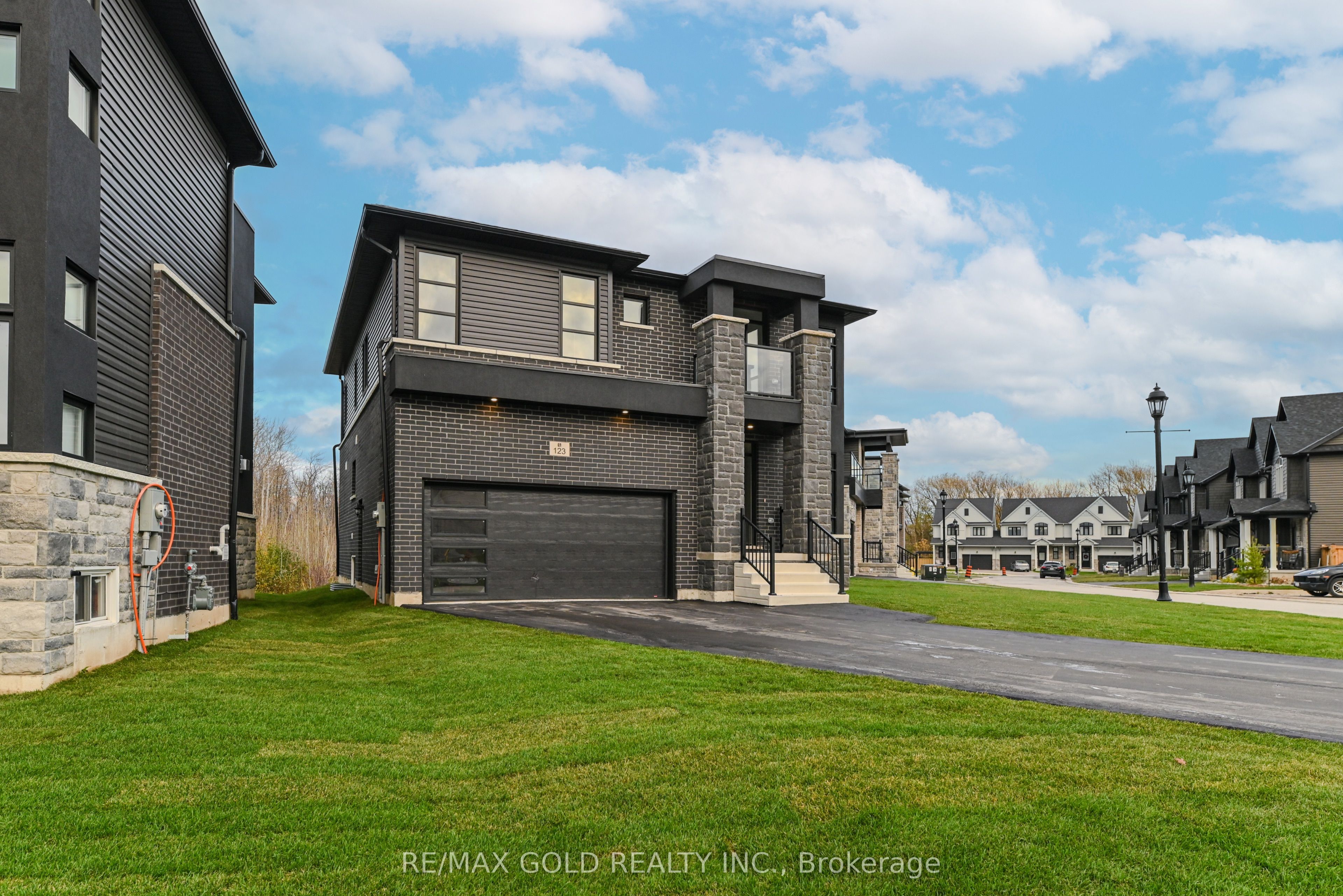 Additional image 5 of 123 Jewel Street, Blue Mountains, ON, N0H 1J0
