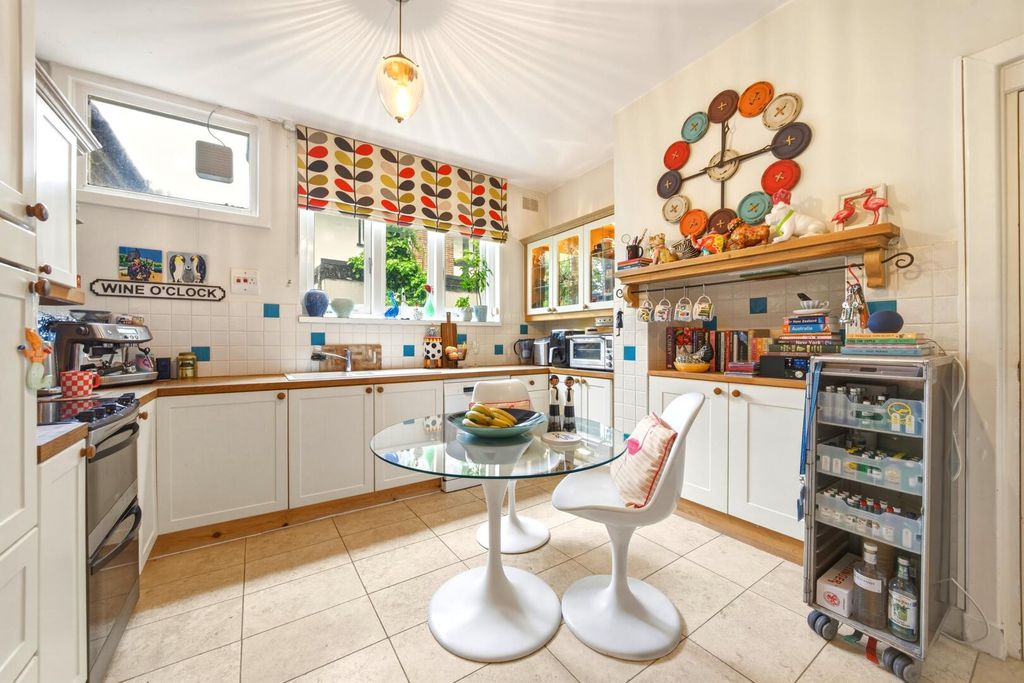 Additional image 10 of 3 bed flat for saleLucknow Avenue, Nottingham NG3