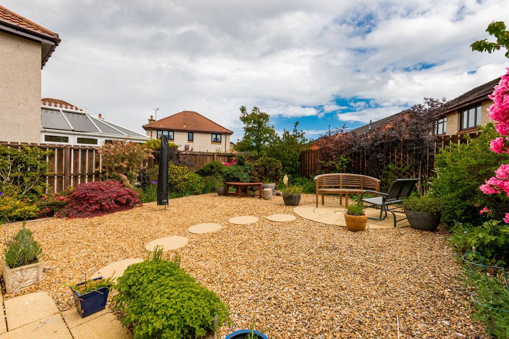 Additional image 35 of 3 bed detached house for sale65 Carnbee Park, Liberton, Edinburgh EH16