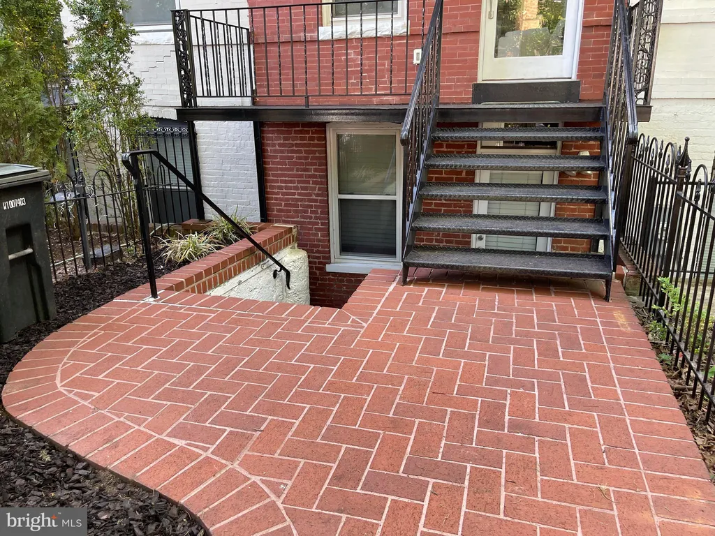 Additional image 2 of 449 New Jersey Avenue SE Unit B, Washington, DC 20003