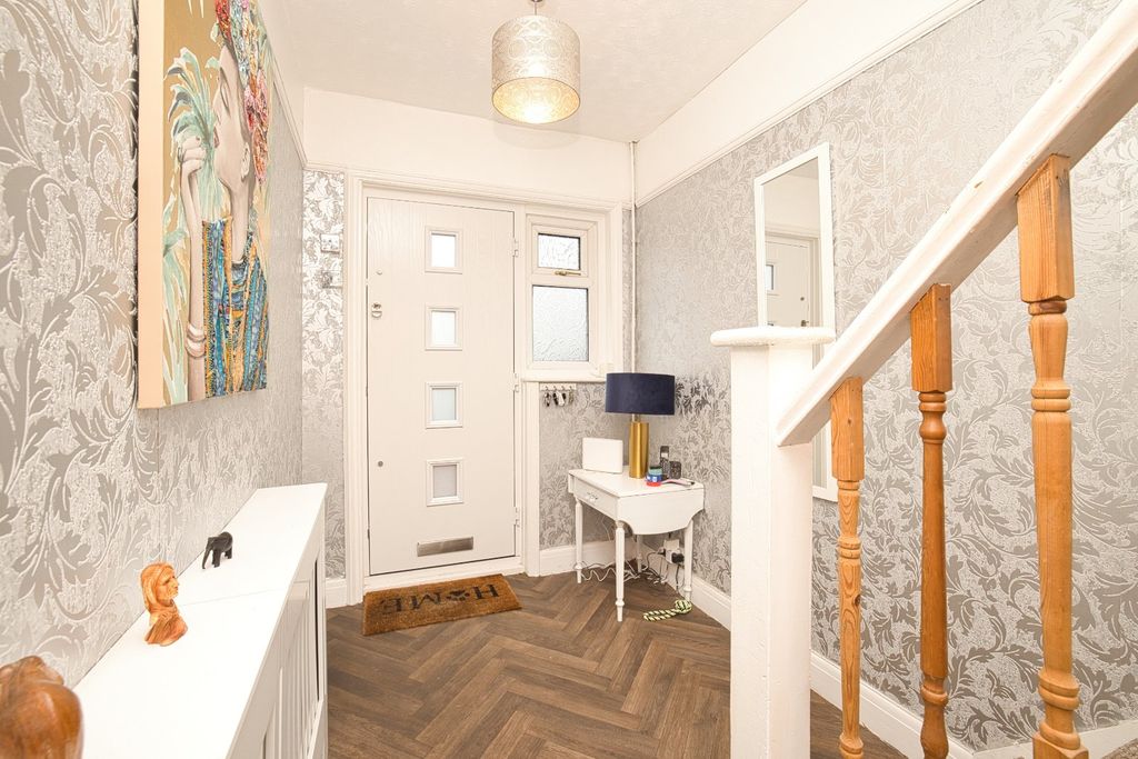 Additional image 5 of 4 bed semi-detached house for saleSt. Lukes Avenue, Ramsgate CT11
