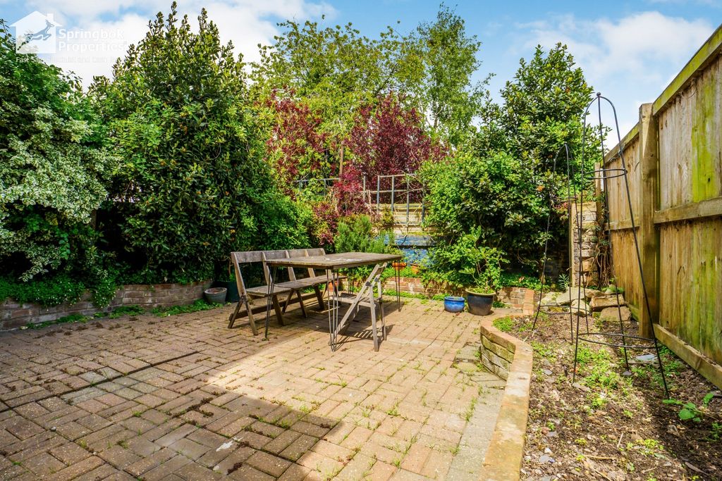 Additional image 19 of 4 bed semi-detached house for saleCentral Road, Ramsgate, Kent CT11