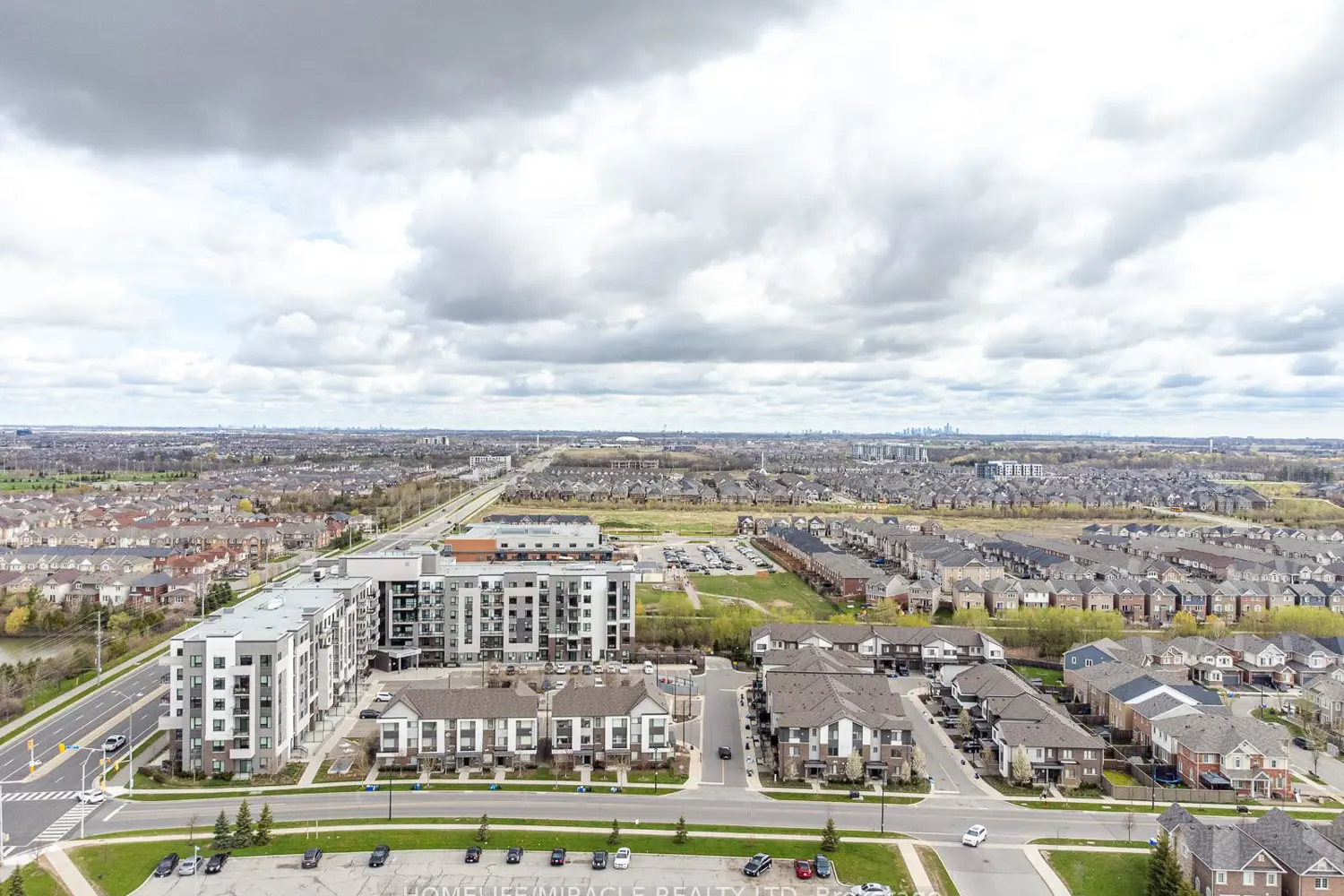 Additional image 15 of 1105 Leger Way 421