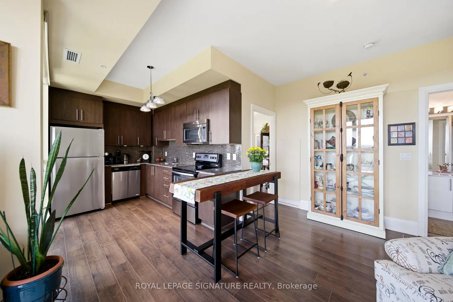 Additional image 11 of 45 Yorkland Boulevard 806