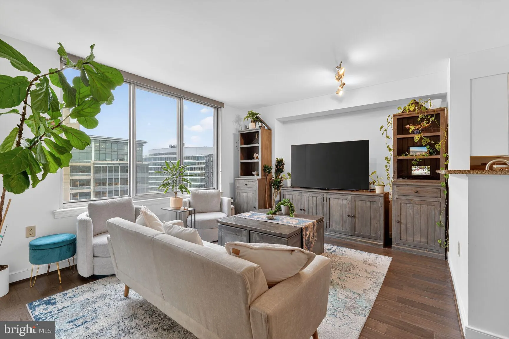 555 Massachusetts Avenue NW Unit 1313, Washington, DC 20001