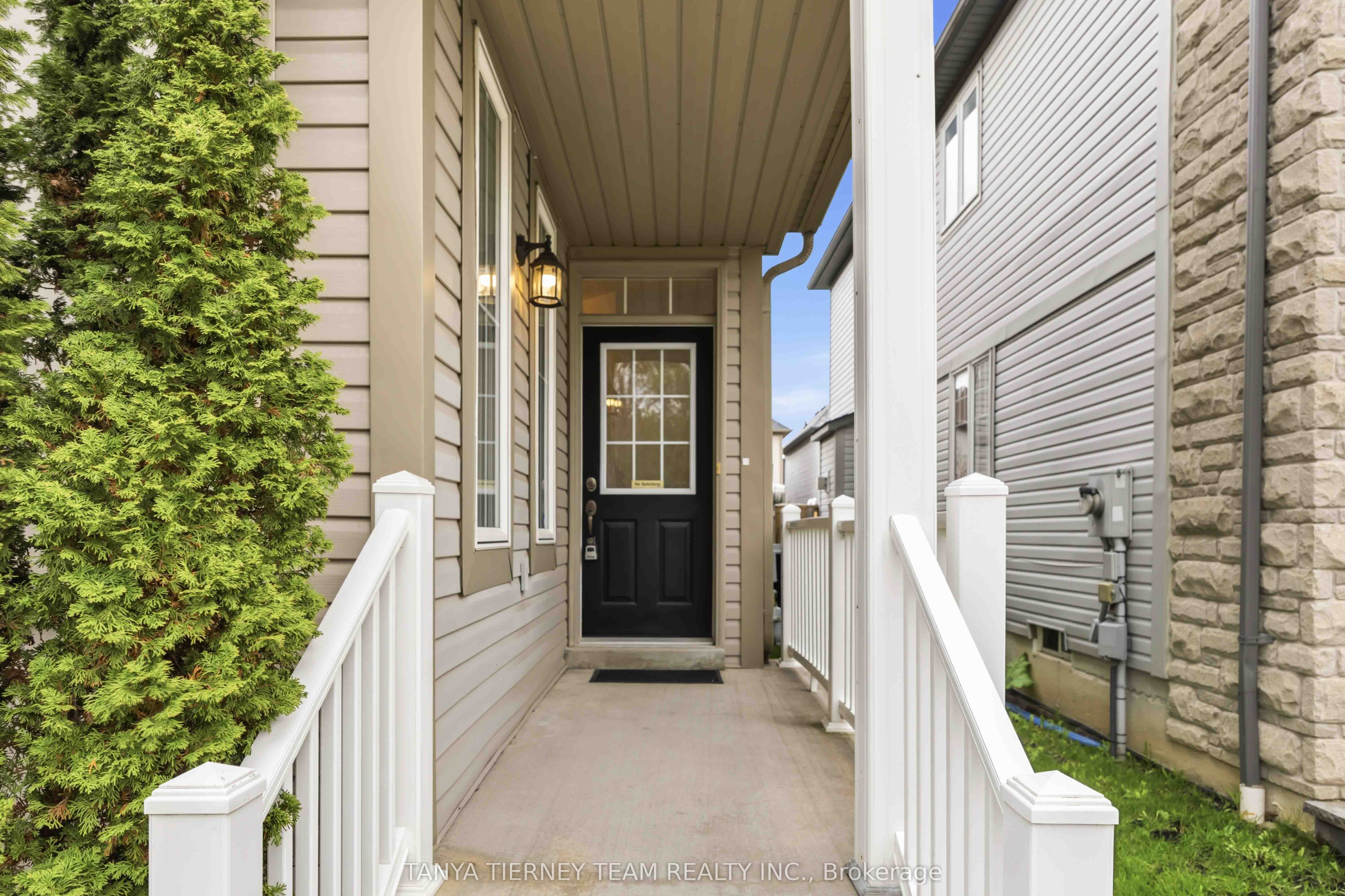 Additional image 4 of 75 Robert Attersley Drive E, Whitby, ON, L1R 0B7