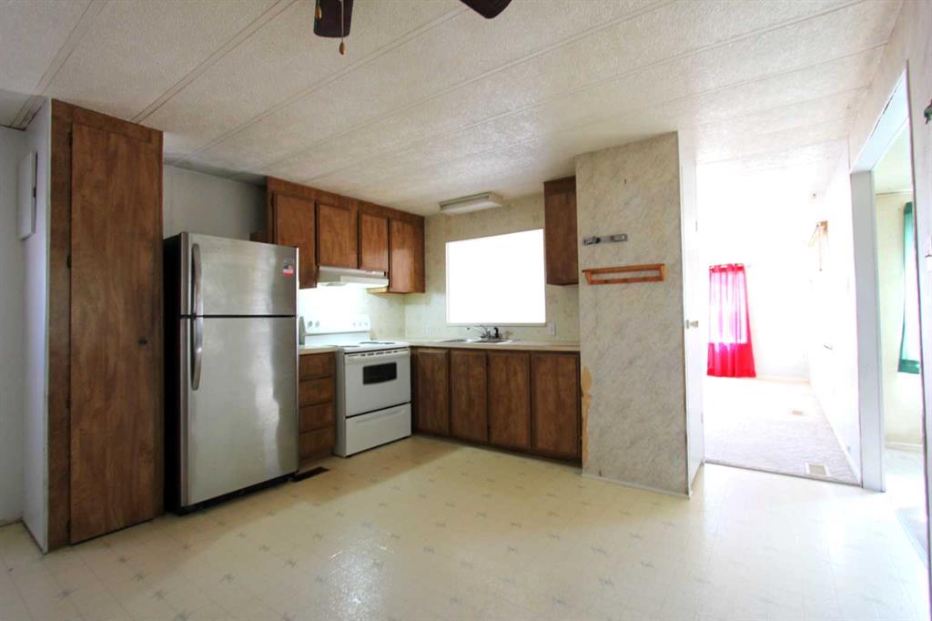 Additional image 5 of 11906 98 Street, Grande Prairie, AB, T8V 5H2
