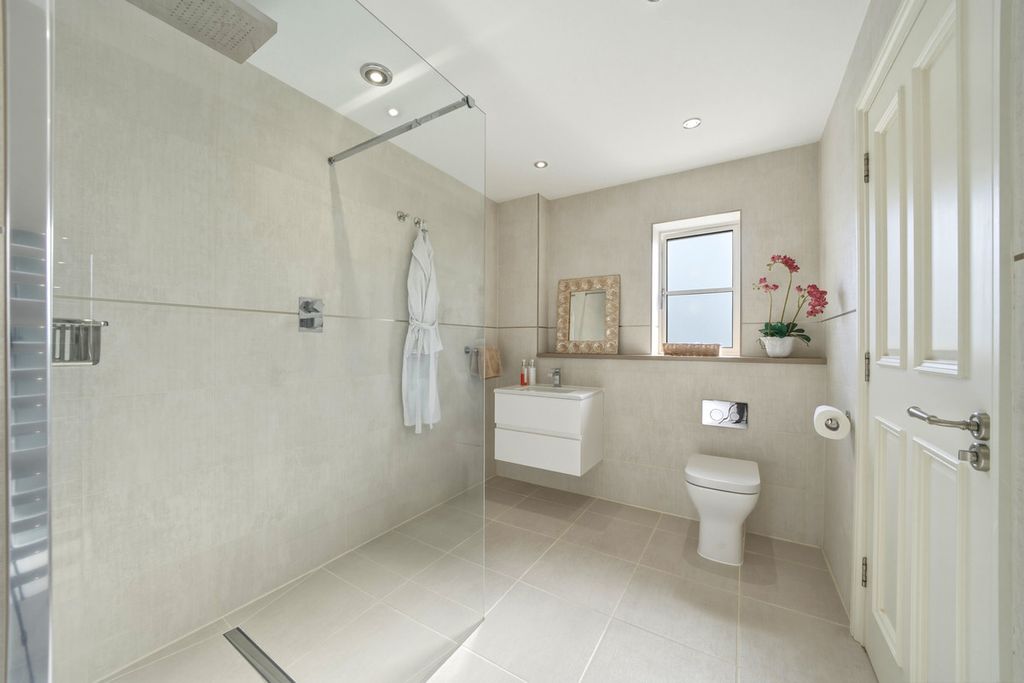 Additional image 36 of 5 bed detached house for saleWeaverlake Drive Yoxall Burton-On-Trent, Staffordshire DE13
