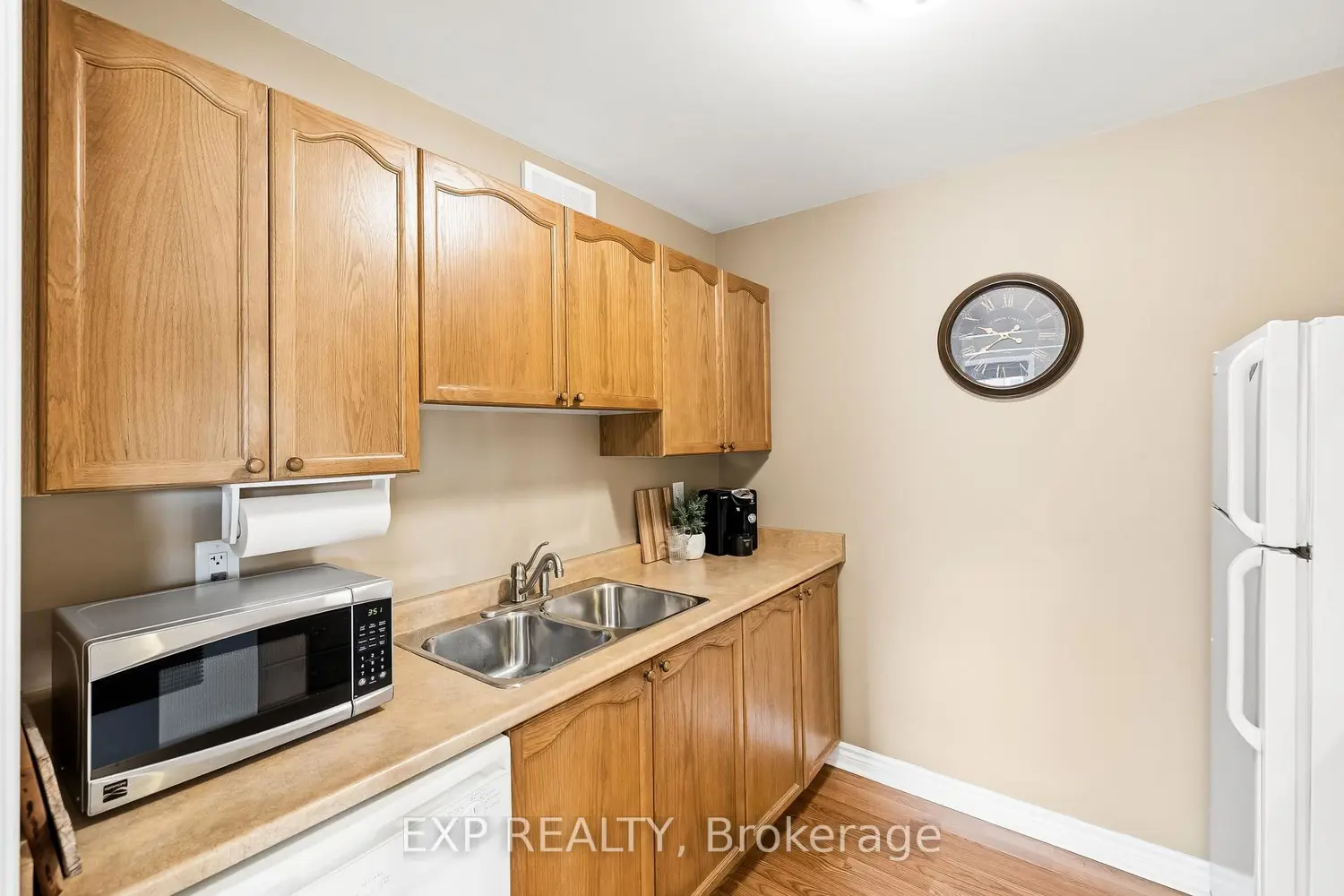 Additional image 8 of 235 Ruttan Terrace 301